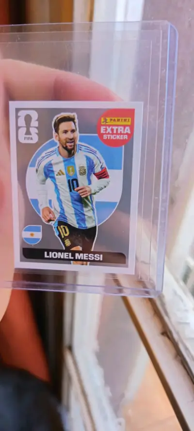 Lámina extra de Lionel Messi Panini FIFA - miniatura 1