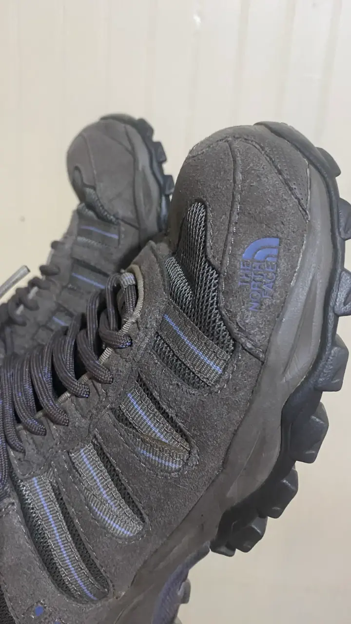 Botas de trekking The North Face negras y azules - 6