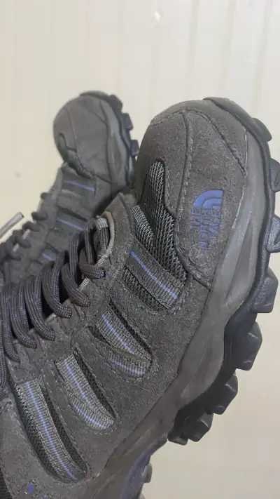 Botas de trekking The North Face negras y azules - miniatura 6