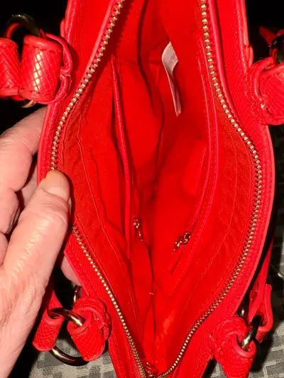 Bolso rojo fiesta Desigual con diseño floral - miniatura 5