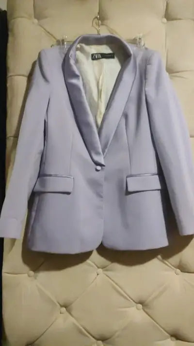 Blazer lila para mujer Zara talla M - miniatura 1