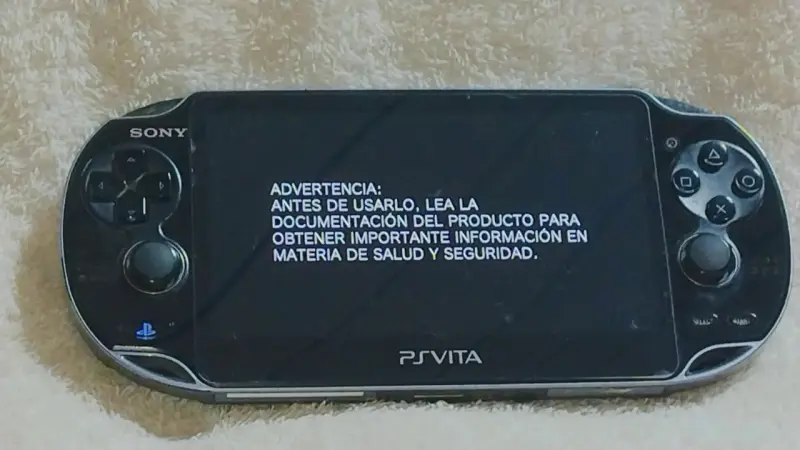 Consola portátil Sony PS Vita con juego Marvel vs Capcom 3 - 7