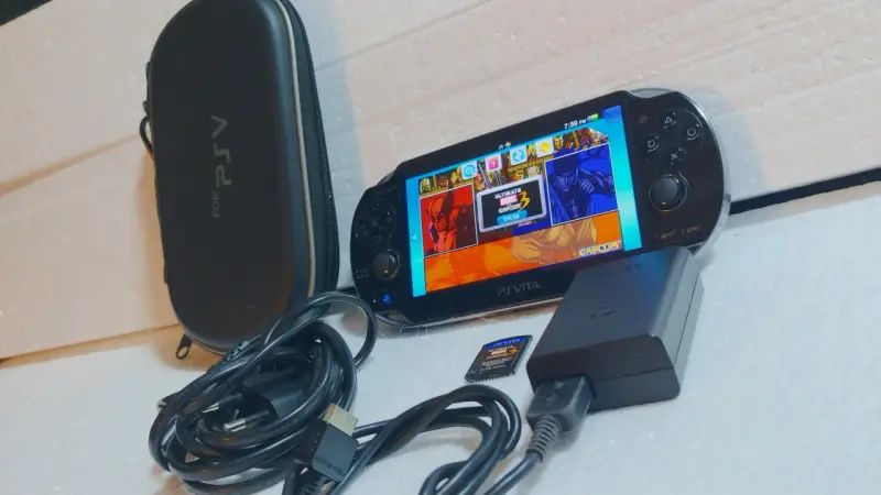 Consola portátil Sony PS Vita con juego Marvel vs Capcom 3 - 12