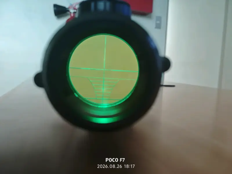 Mira telescópica con retícula iluminada - 3