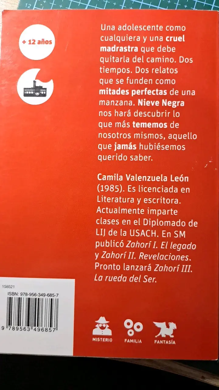 Libro escolar "Nieve Negra" de Camila Valenzuela - 2