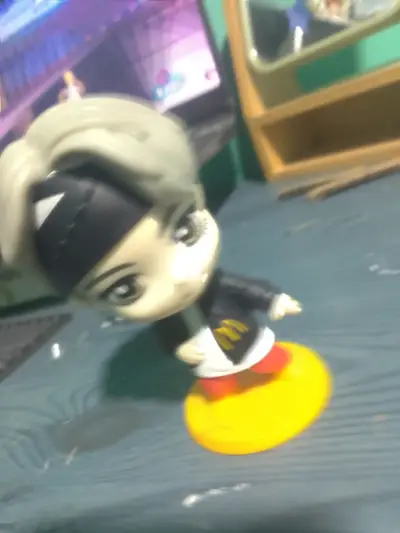 Coleccionable BTS TinyTAN McDonald's - miniatura 1