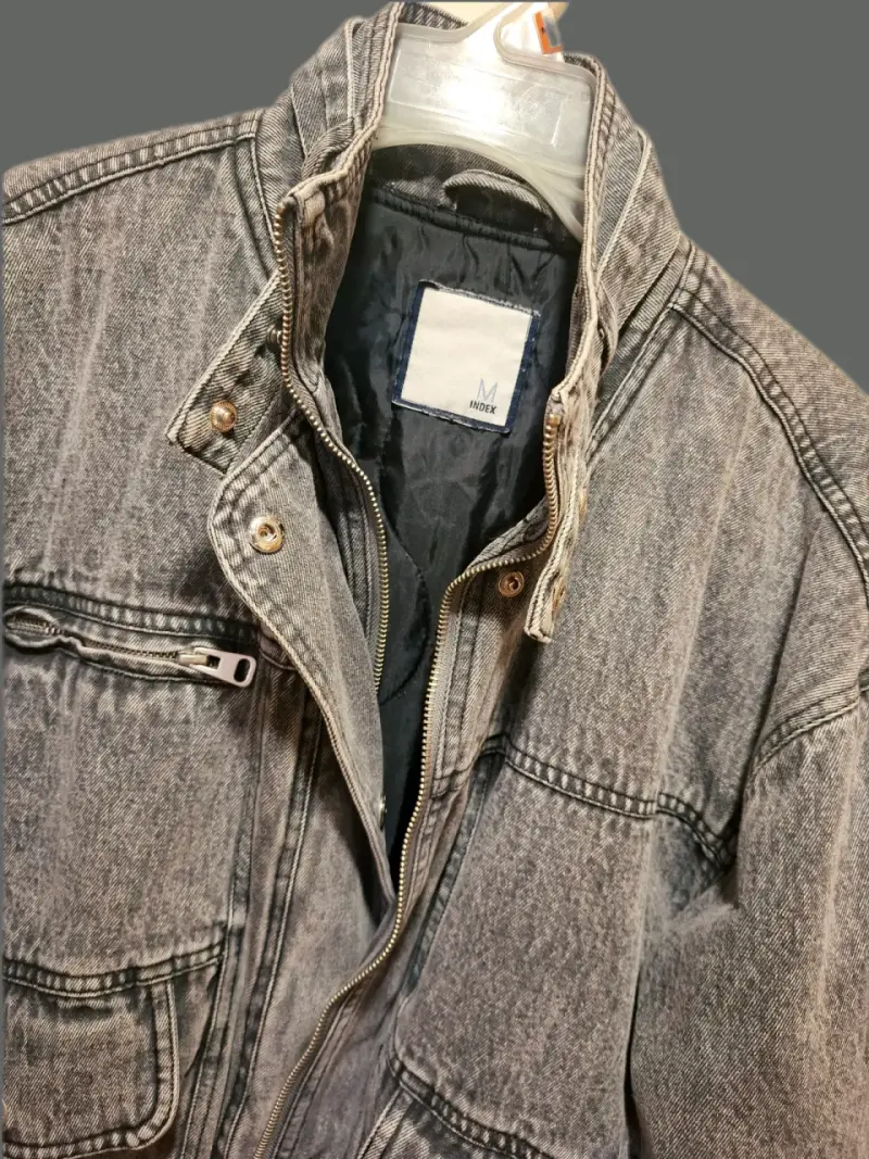 Chaqueta de mezclilla gris con bolsillos - 2