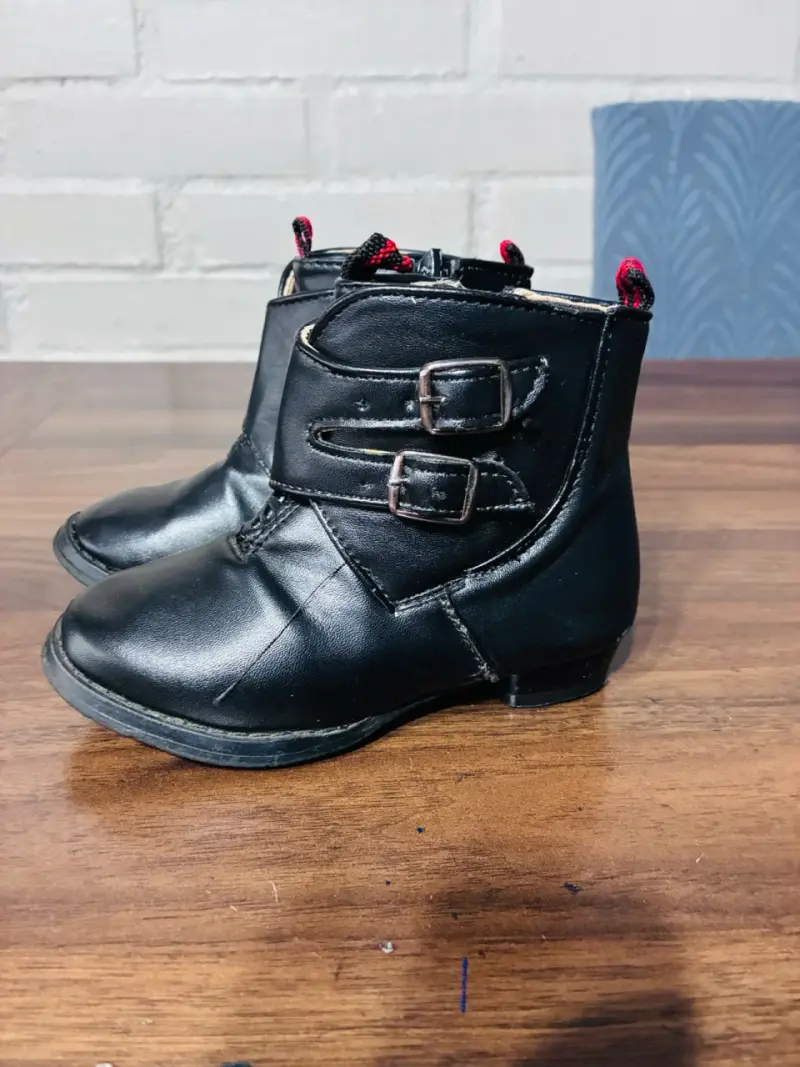 Botines de cuero huaso  para niños con hebillas - 2
