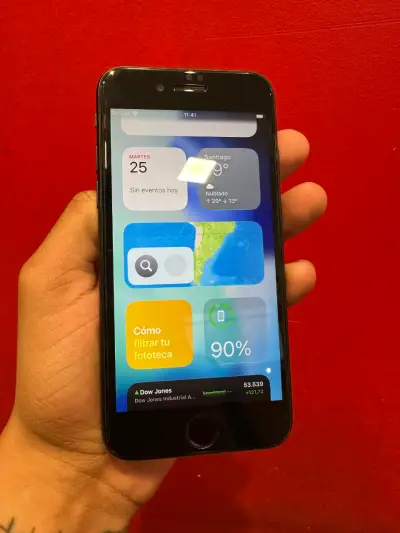 iPhone SE 2020 en buen estado con caja - miniatura 4