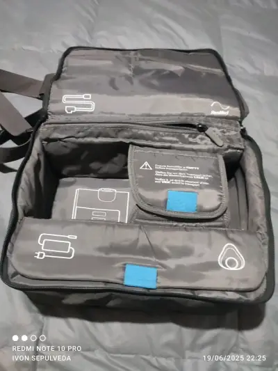 Máquina CPAP ResMed AirSense 10 con accesorios - miniatura 1