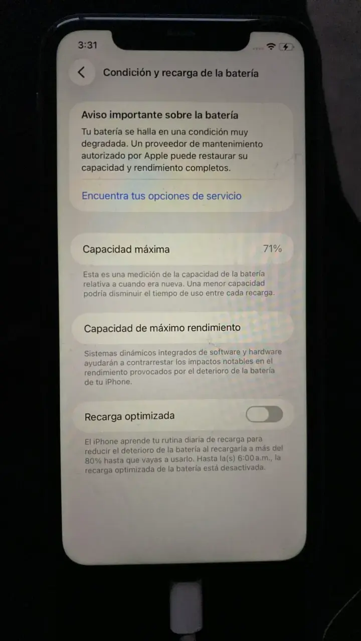 iPhone 11 en buen estado color negro - 6