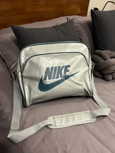 Bolso Nike original - Tamaño mediano - miniatura 1
