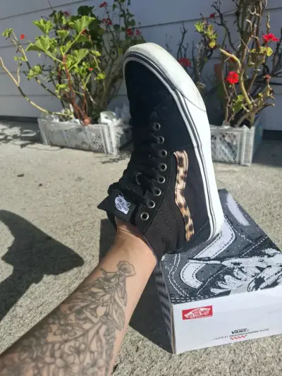 Zapatillas Vans negra-animal print - miniatura 1