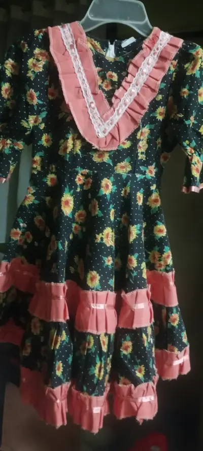 Vestido de huasita  talla 8 y 10 - miniatura 3