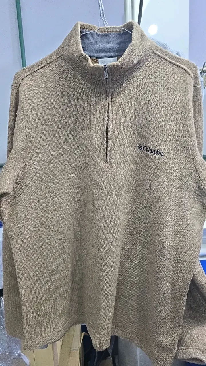 Polerón Columbia beige con cierre medio - 1