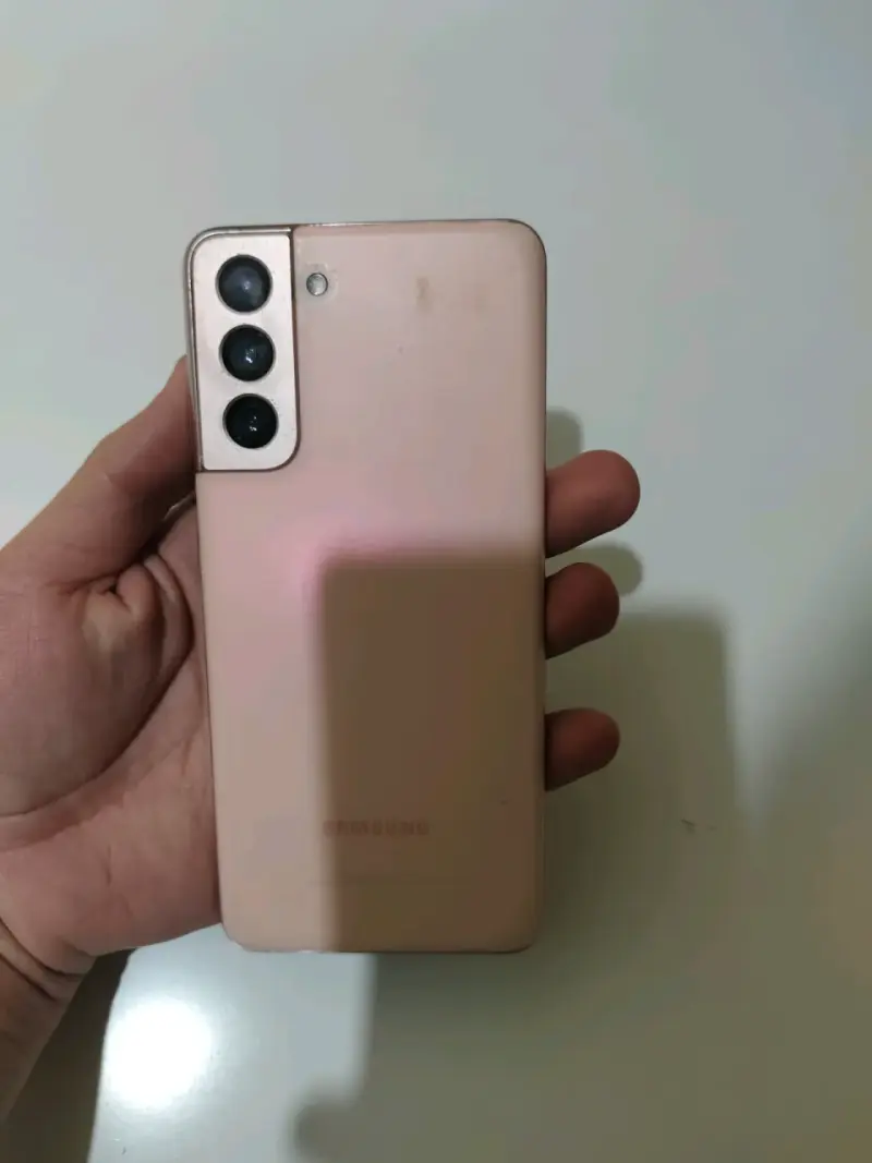 Samsung Galaxy S21 en buen estado color rosa - 4