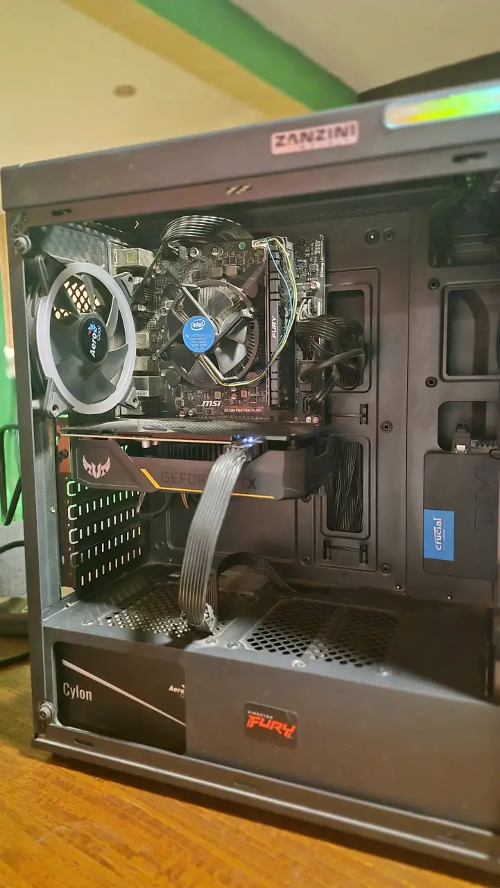 PC Gamer con Monitor Samsung - 2