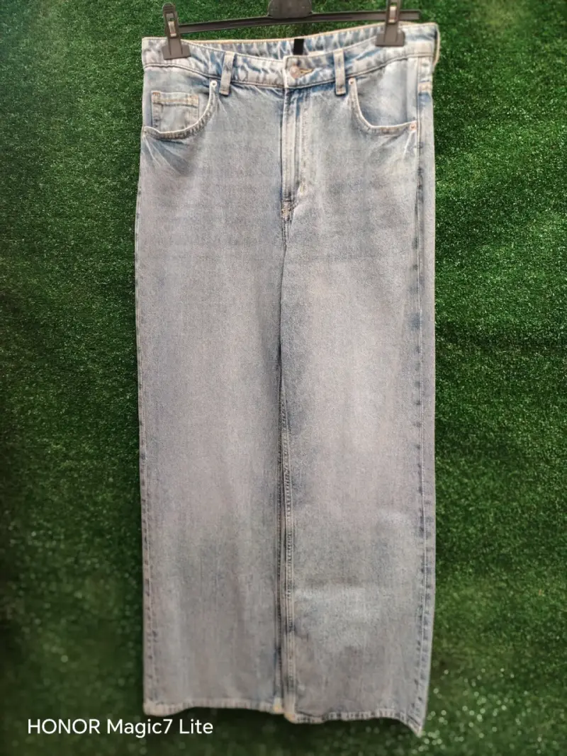 Jeans de mezclilla desgastados para mujer - 3