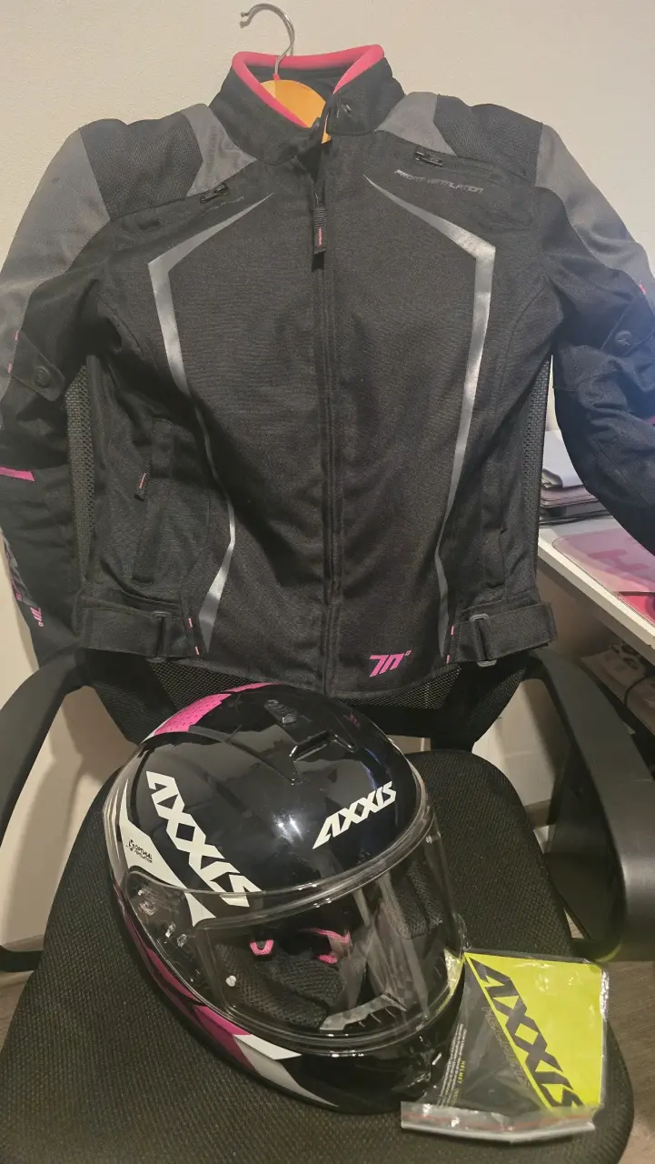 Casco de moto Axxis negro/rosa y Chaqueta - 4