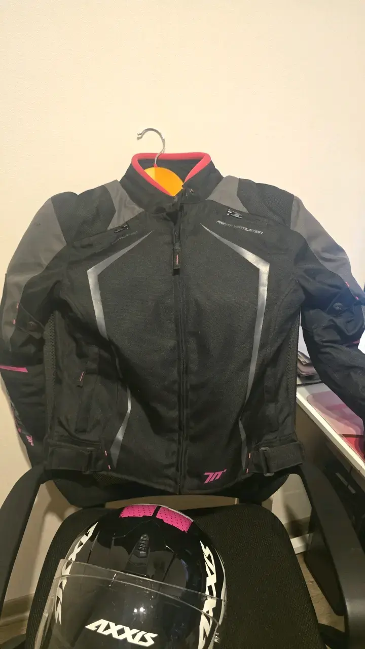 Casco de moto Axxis negro/rosa y Chaqueta - 5