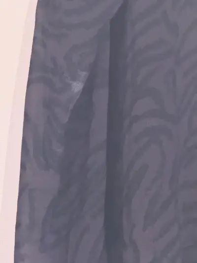Blusa  negra con diseño animal print singolare - miniatura 2