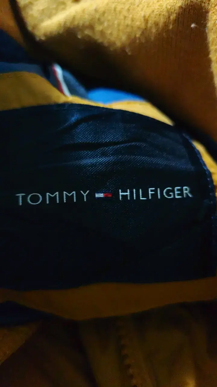 Chaqueta acolchada amarilla Tommy Hilfiger - 2