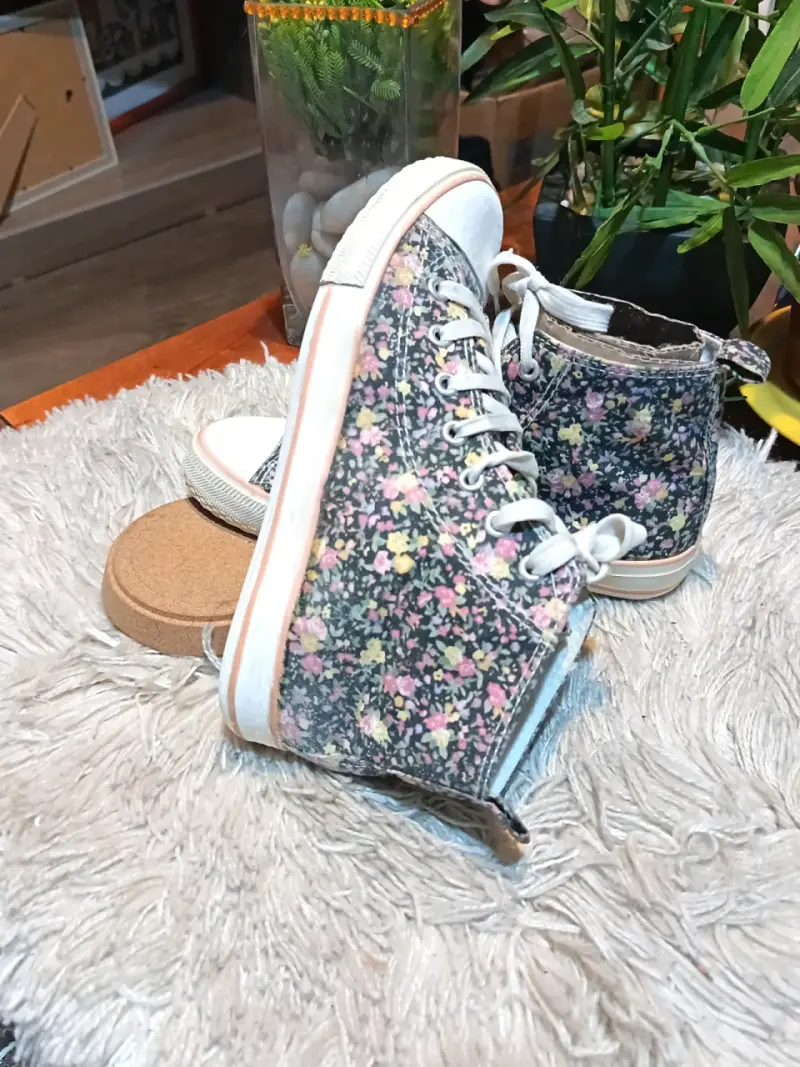 Zapatillas altas con diseño floral para mujer - 2