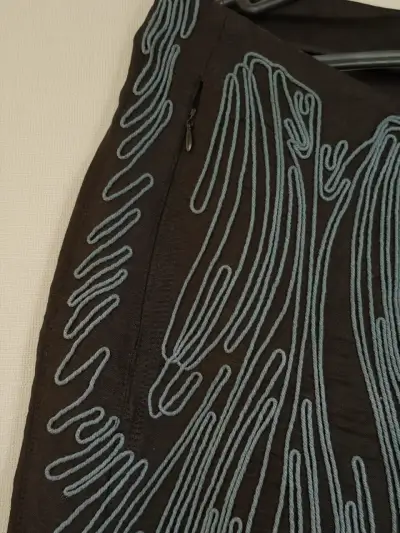 Pantalones negros con diseño Singolare - miniatura 3