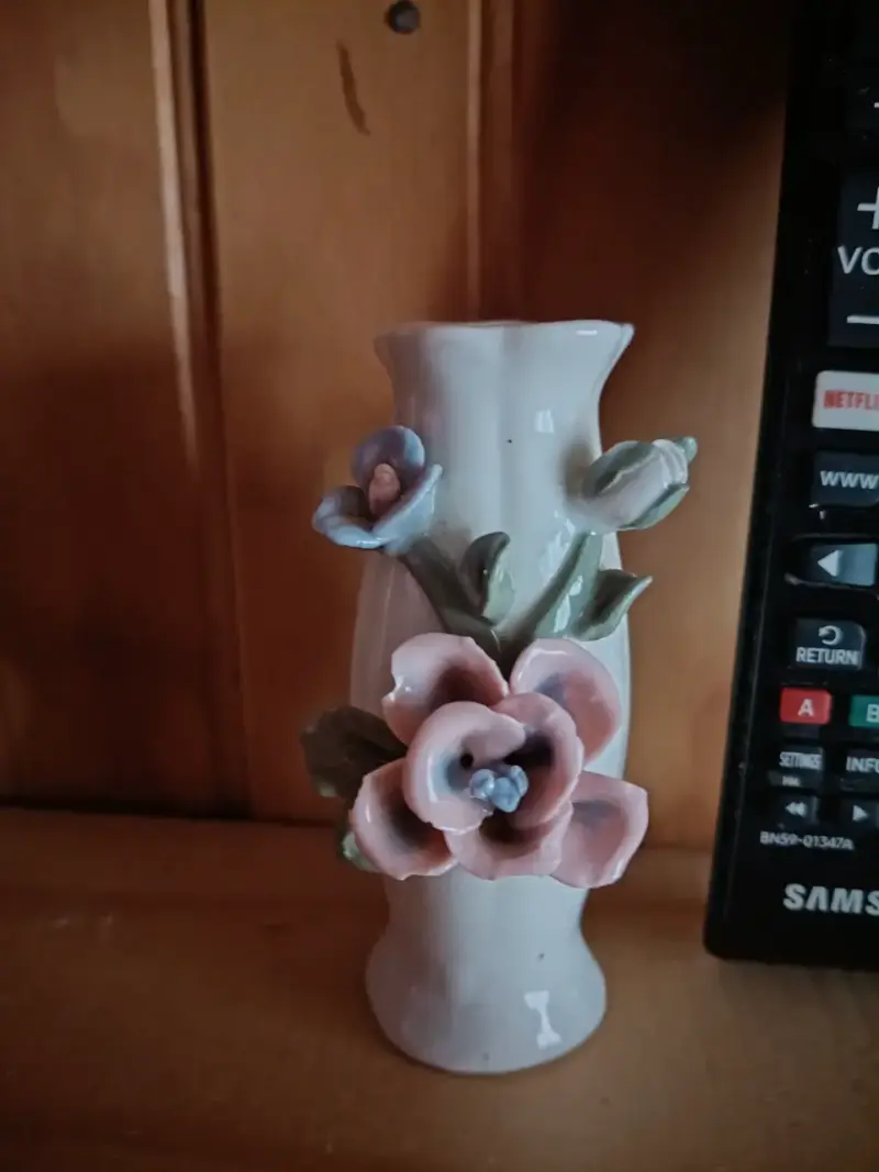 Colección de vasos y adornos decorativos - 3