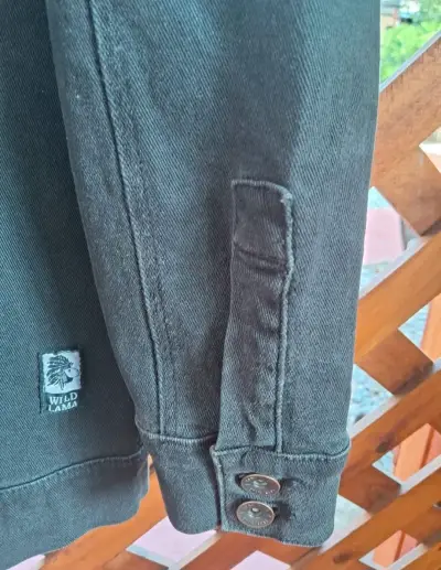 Chaqueta de mezclilla negra Wild Lama para hombre - miniatura 2