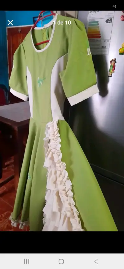 Vestido folclórico verde con detalles blancos - miniatura 5