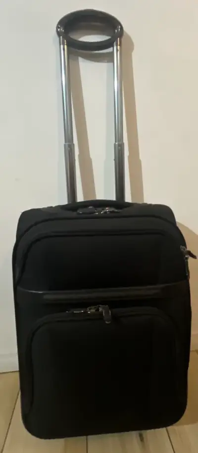 Maleta de viaje negra con ruedas Biggads - miniatura 2