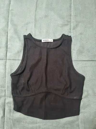 Top negro sin mangas Opposite talla S - miniatura 1