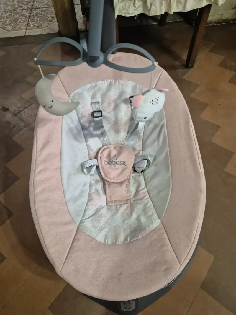 Silla mecedora para bebé Bebesit rosa - 1