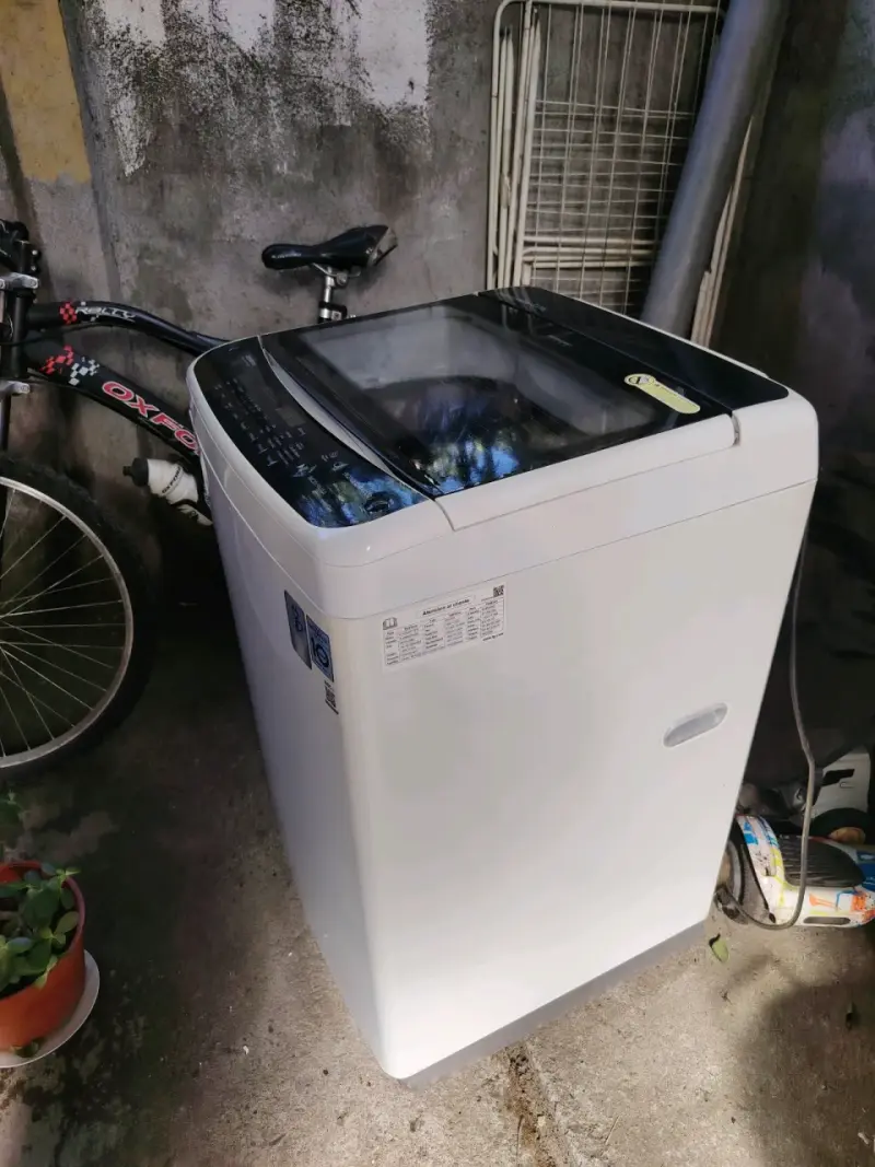 Lavadora LG Smart Inverter 9 kg en buen estado - 4