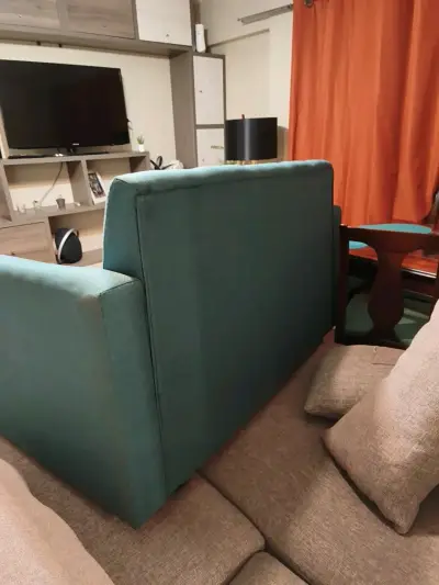 Sofá cama azul turquesa con cojín - miniatura 5