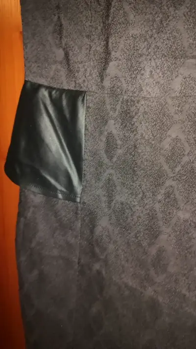 Vestido negro con detalles de cuero BNY'S - miniatura 5