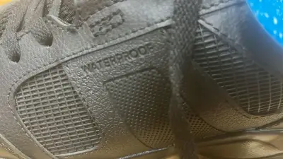 Zapatillas TredSafe impermeables negras - miniatura 3