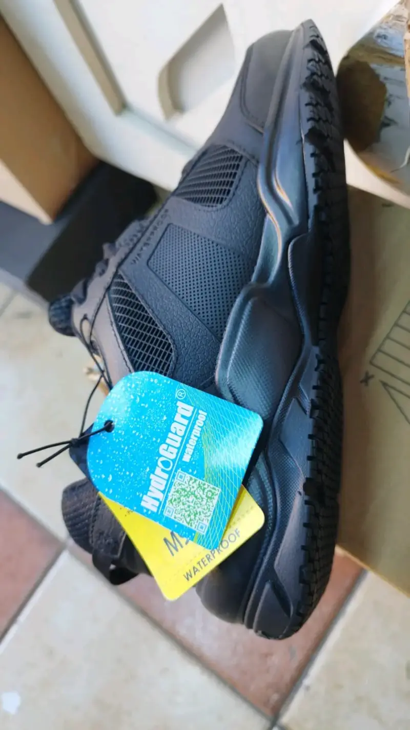 Zapatos de seguridad impermeables TredSafe negros