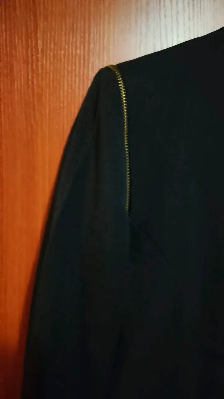 Blazer negro con cierre decorativo BNY's - 2