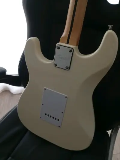 Guitarra Squier Affinity Stratocaster by Fender - miniatura 5