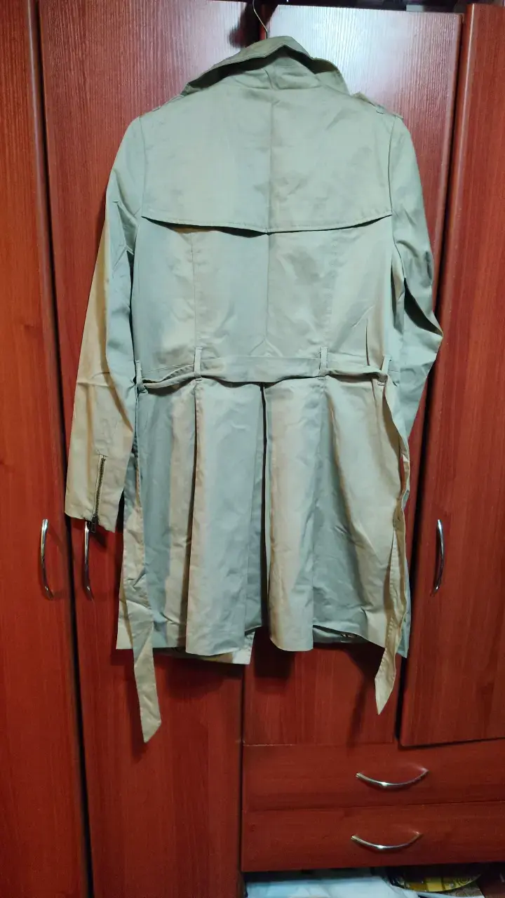 Trench coat beige Basement con forro estampado - 5
