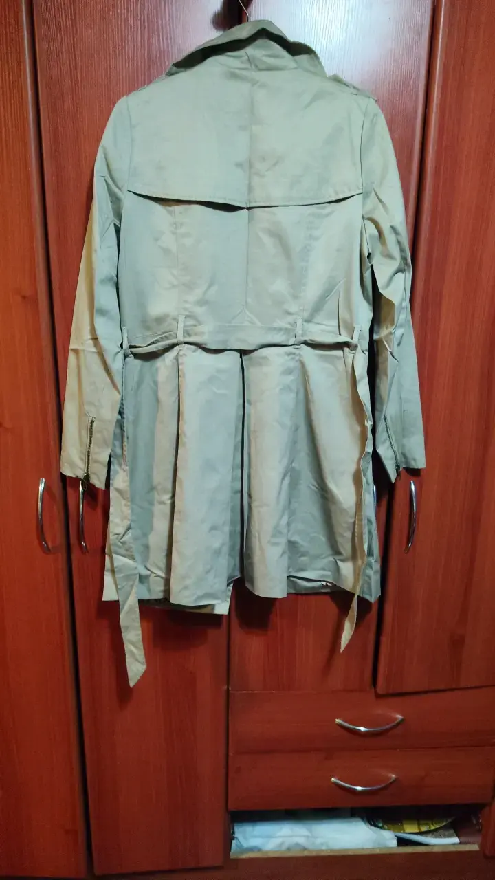 Trench coat beige Basement con forro estampado - 6