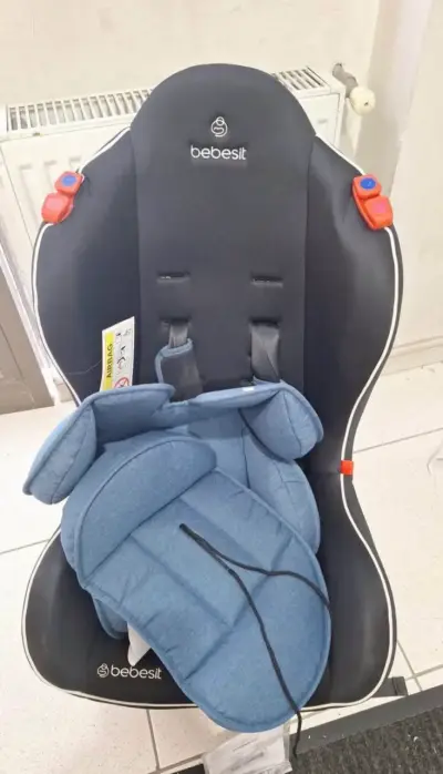 Silla de auto Bebesit negra - miniatura 1