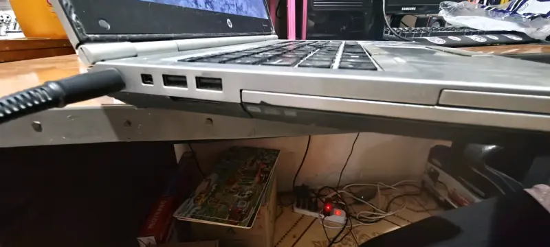 Laptop HP EliteBook con Windows 10 - 4