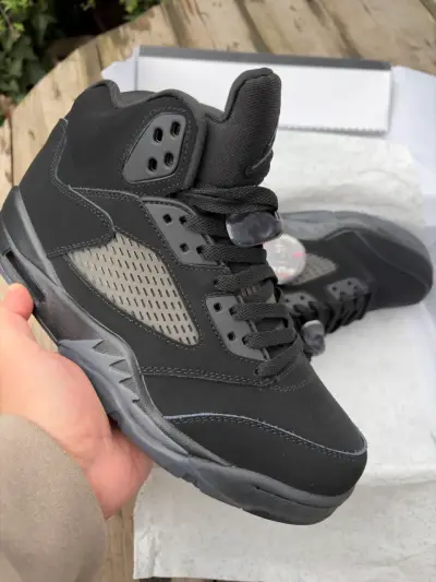 Jordan Retro 5 black Cat - miniatura 1