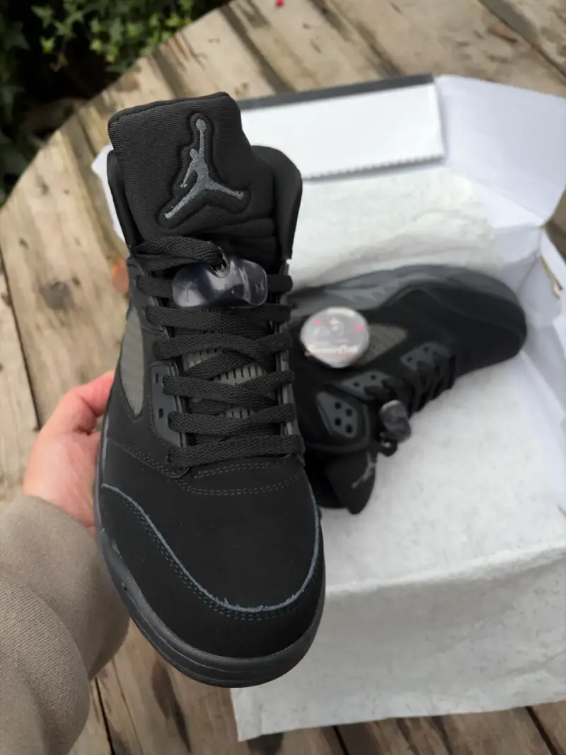 Jordan Retro 5 black Cat - 2