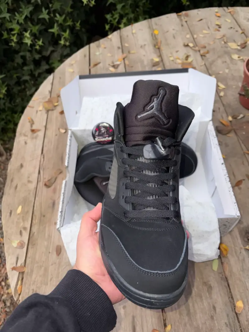 Jordan Retro 5 black Cat - 4