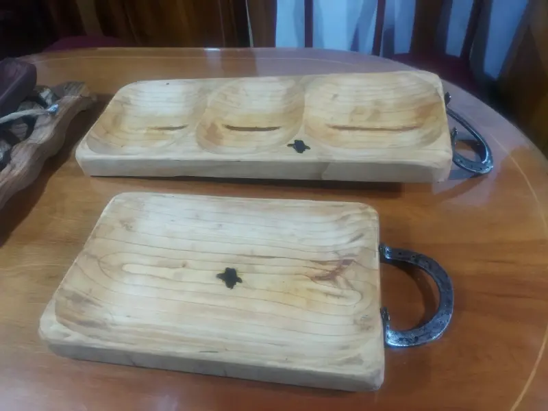 Tabla de Madera para Asado con Herraduras - 5