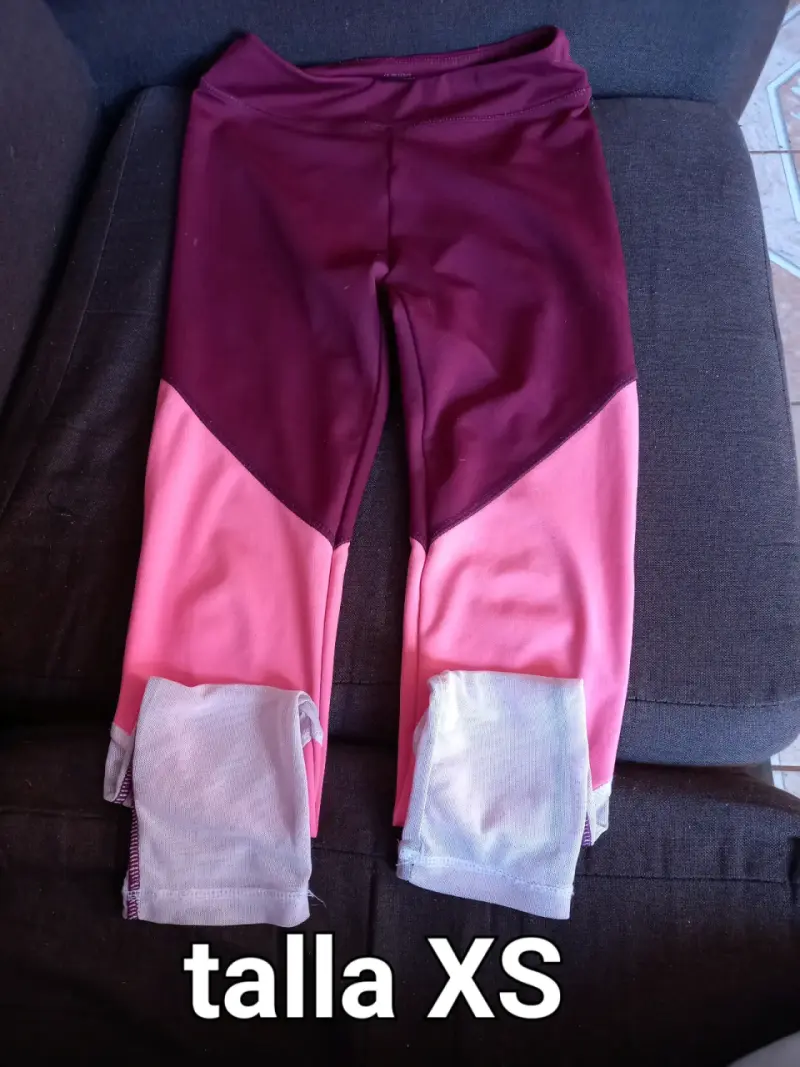 Lote de blusas y poleras talla M - 5